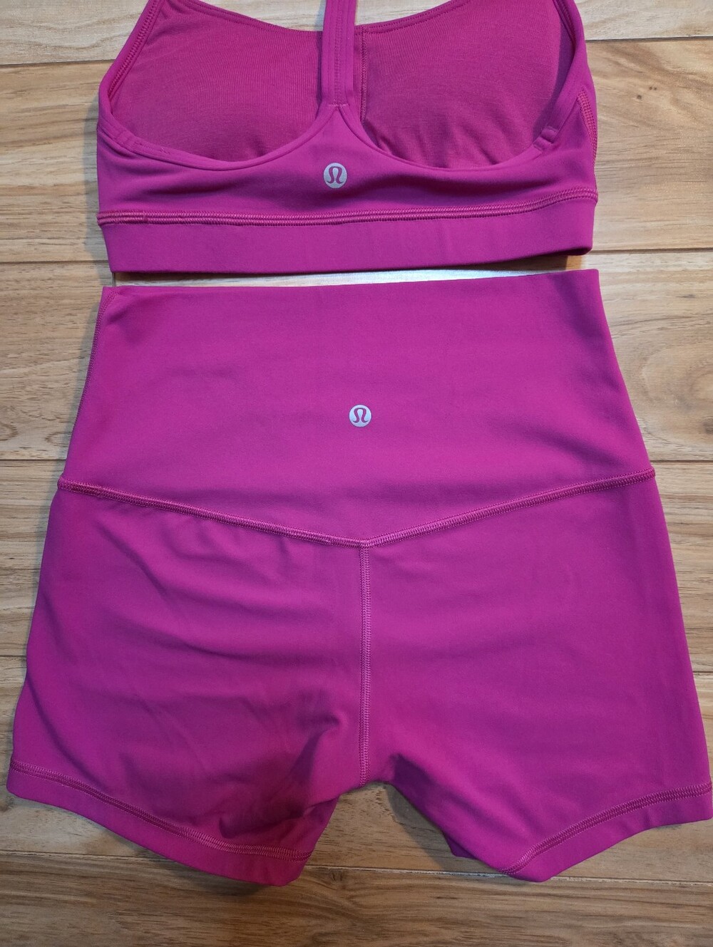 Lululemon Sports Bra and Shorts Set Hot Pink - Picture 7 of 7